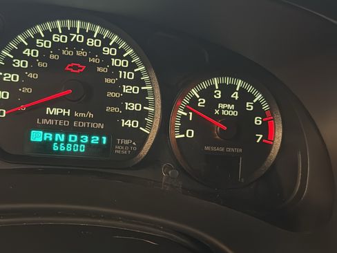 Used 2002 Chevrolet Monte Carlo SS w/ Pace Car Replica Pkg image 15