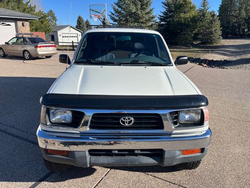 Used 1996 Toyota Tacoma 4x4 Xtracab V6 image 10