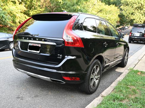 Used 2014 Volvo XC60 T6 AWD/4WD image 10
