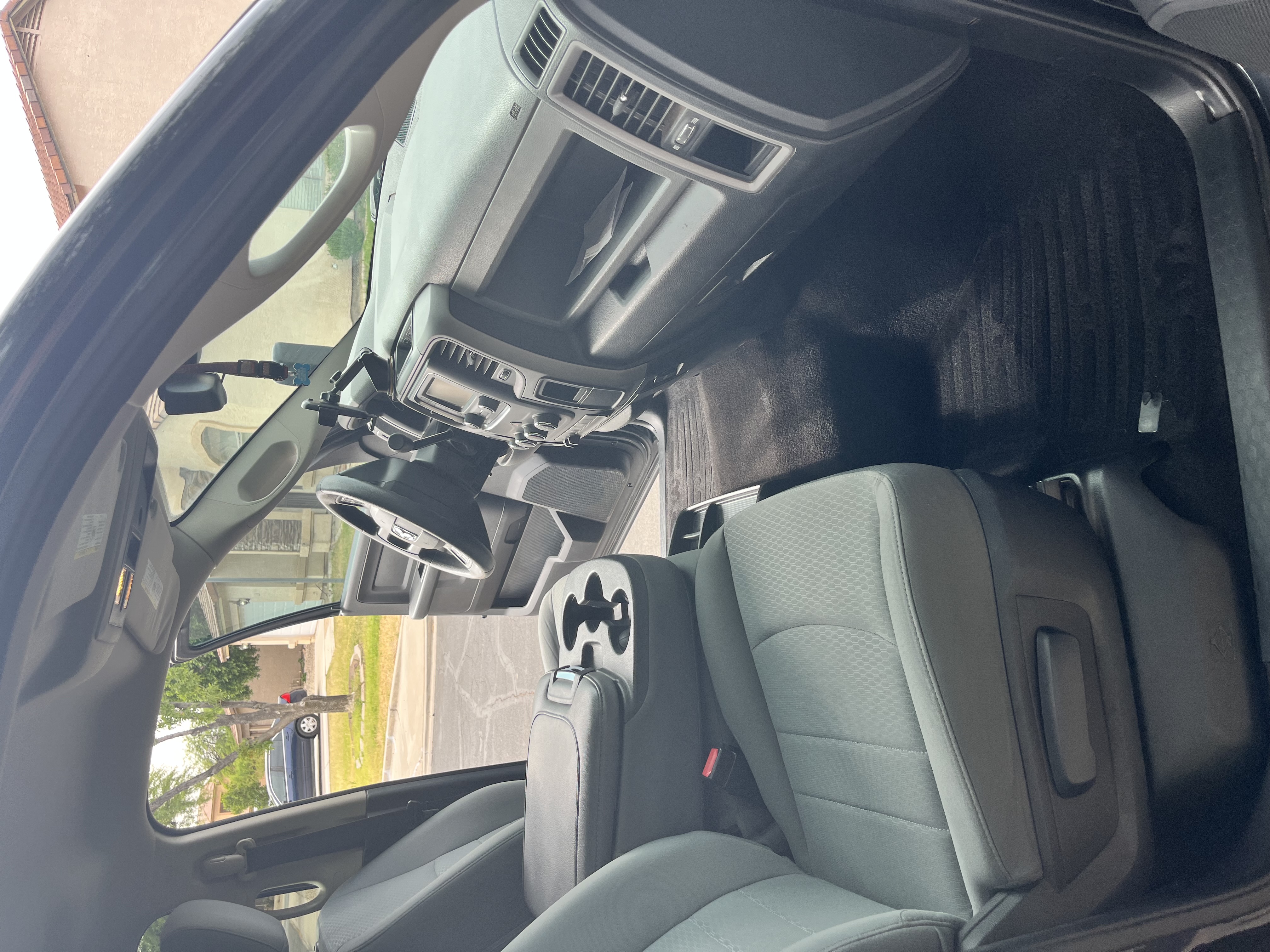Used 2016 RAM 2500 Tradesman w/ Chrome Appearance Group AWD/4WD image 5