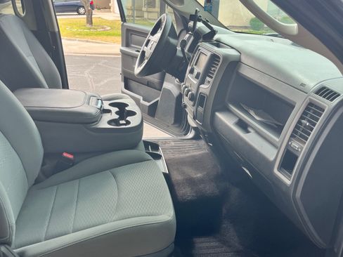 Used 2016 RAM 2500 Tradesman w/ Chrome Appearance Group AWD/4WD image 5
