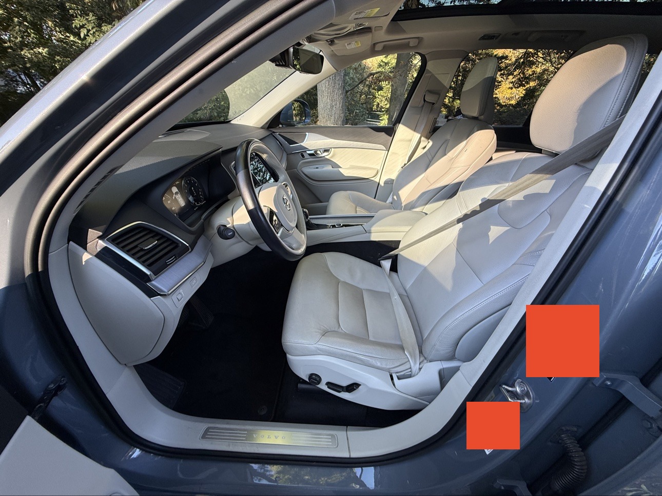 Used 2022 Volvo XC90 T5 Momentum AWD/4WD image 9
