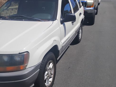 Used 2002 Jeep Grand Cherokee Laredo image 4