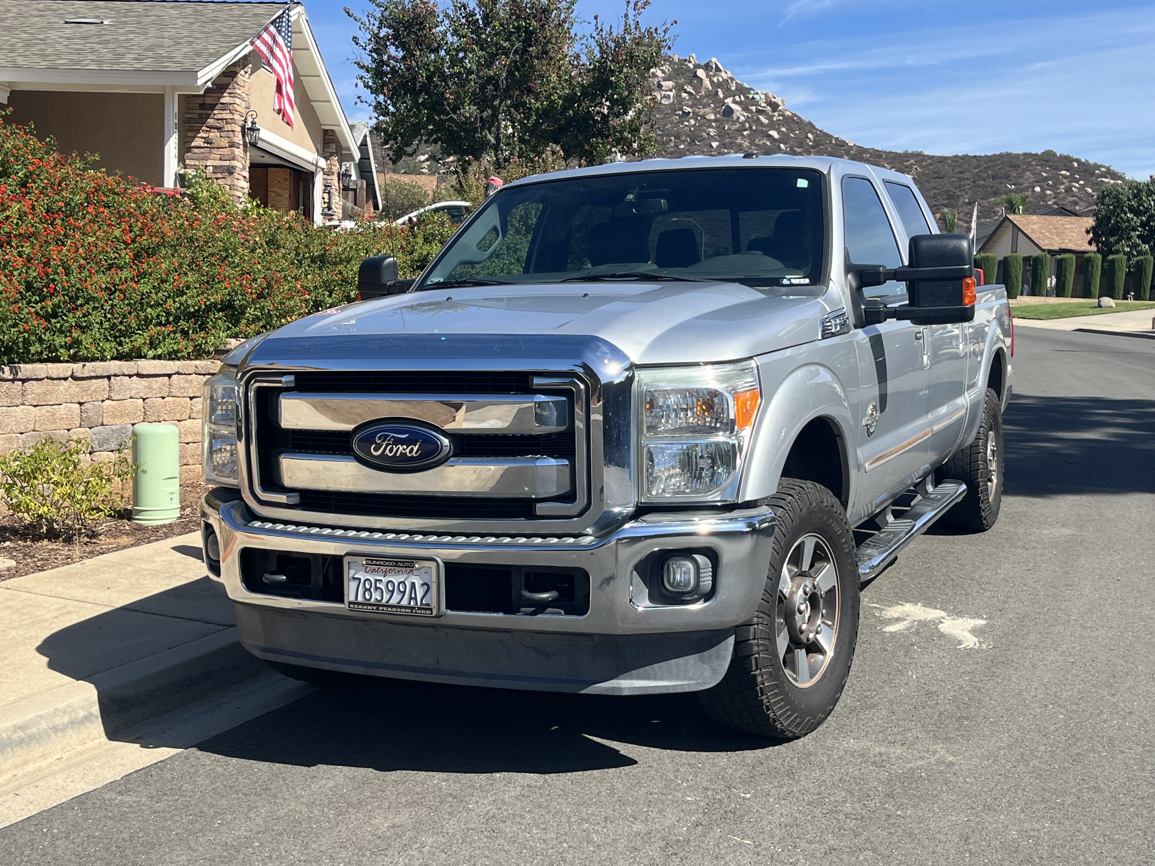 Used 2016 Ford F250 Lariat w/ Lariat Interior Package AWD/4WD image 1
