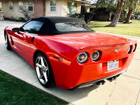 Used 2008 Chevrolet Corvette Convertible w/ Preferred Equipment Group image 2