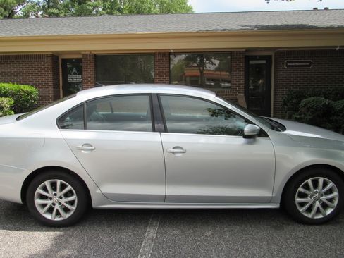 Used 2014 Volkswagen Jetta SE FWD image 5