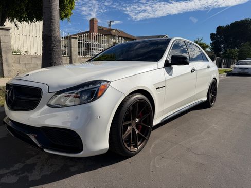 Used 2014 Mercedes-Benz E 63 AMG S-Model image 4
