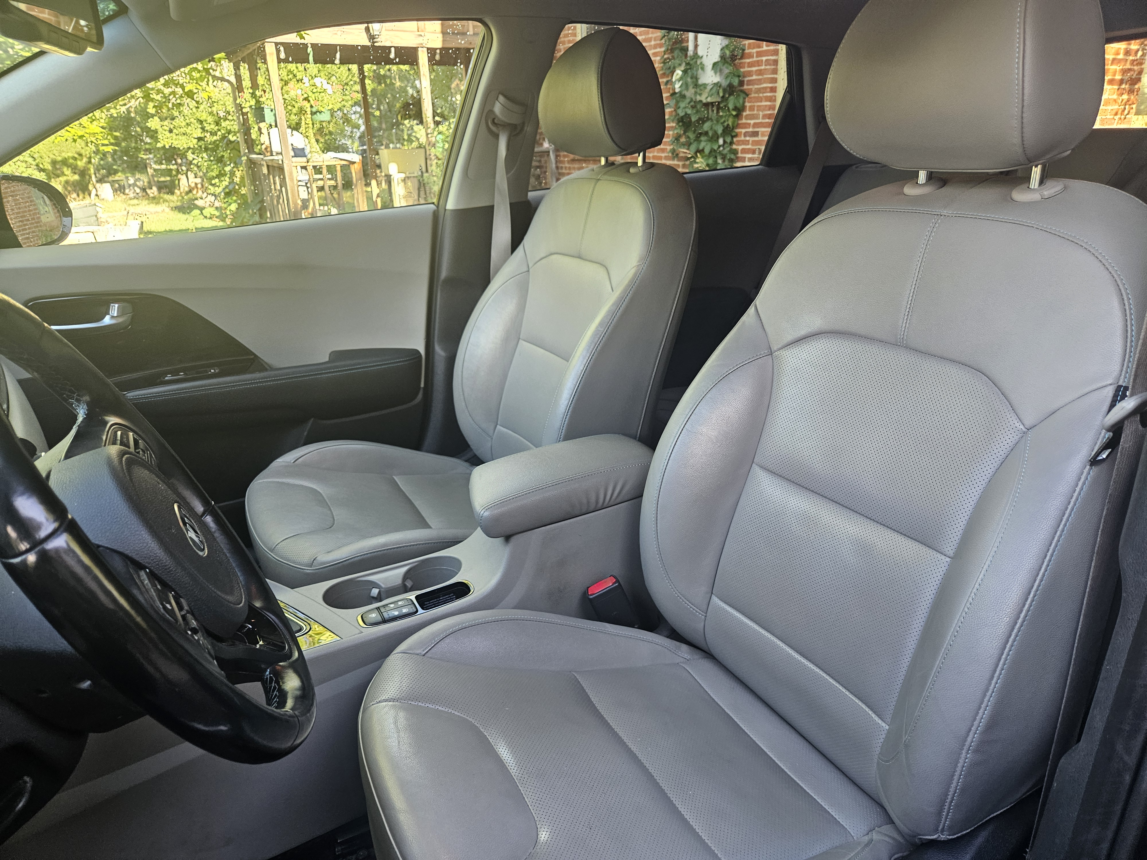 Used 2019 Kia Niro EX Premium FWD image 13