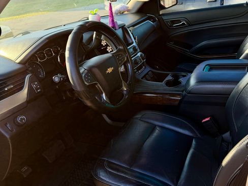 Used 2018 Chevrolet Tahoe LT w/ LT Midnight Edition image 5