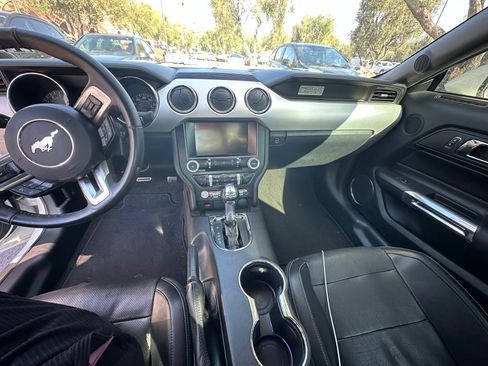 Used 2015 Ford Mustang GT Premium image 9