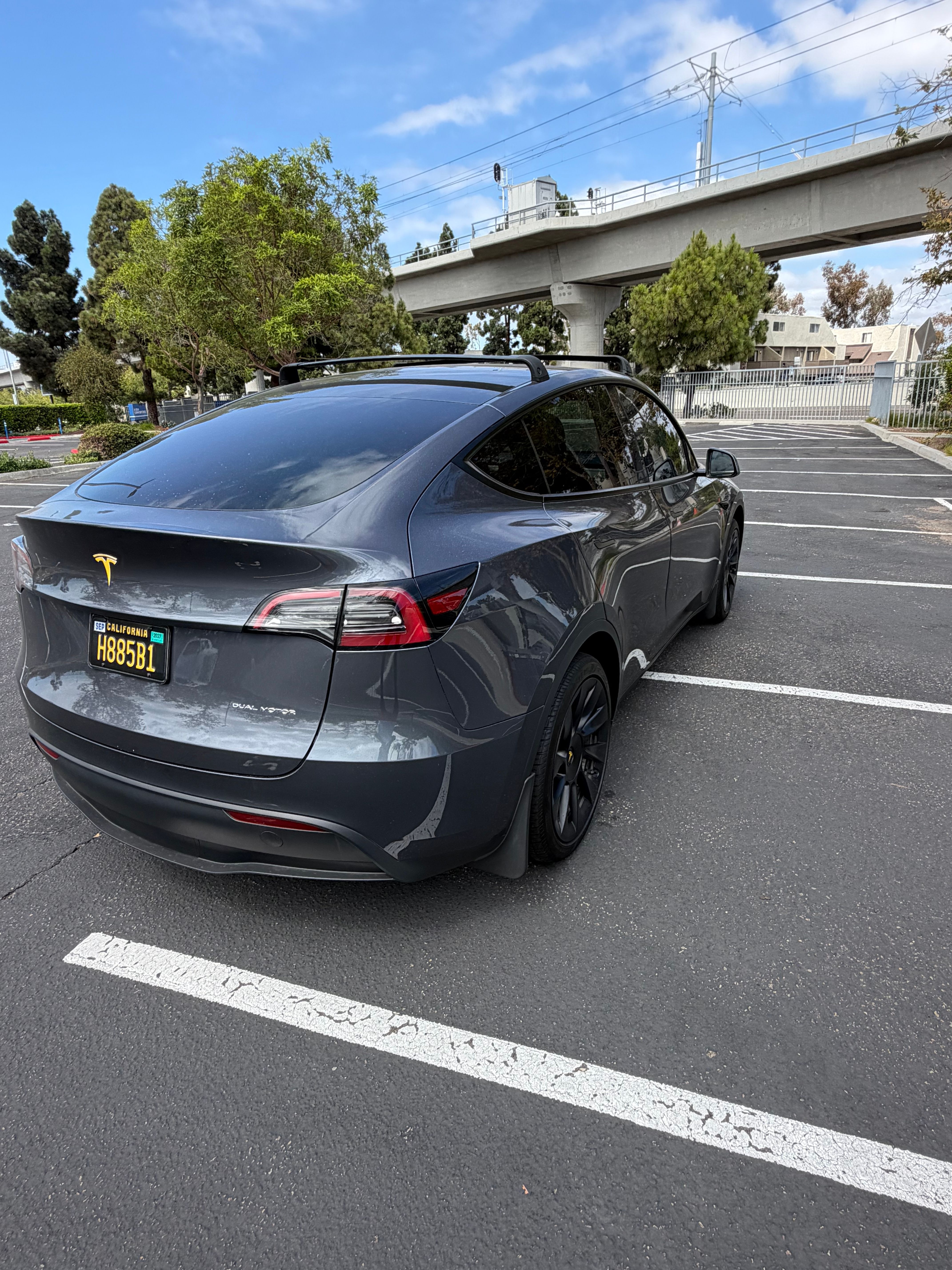 Used 2023 Tesla Model Y Long Range AWD/4WD image 8
