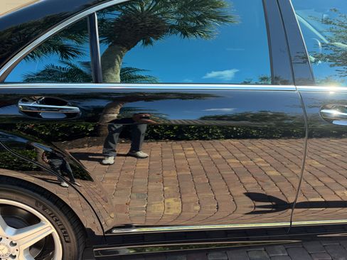 Used 2011 Mercedes-Benz S 550 S 550 4MATIC Sedan 4D image 19