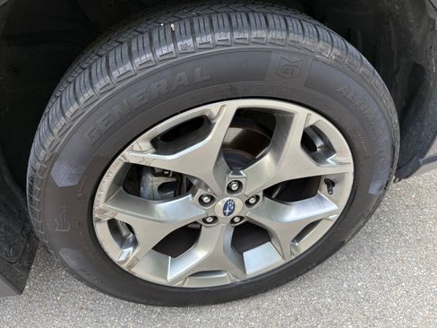 Used 2017 Subaru Forester 2.5i Touring AWD/4WD image 8
