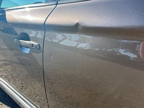 Used 2018 Mitsubishi Outlander SE image 17