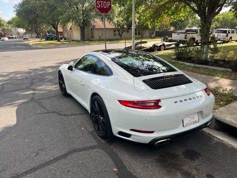 Used 2017 Porsche 911 Carrera image 10