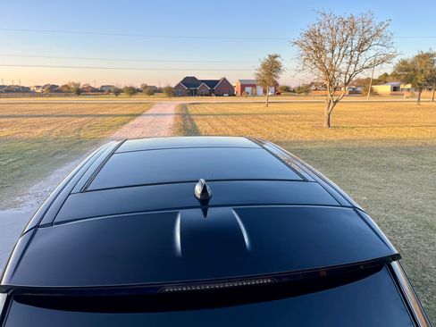 Used 2017 Land Rover Range Rover Sport HSE image 6