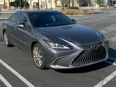 Used 2021 Lexus ES 350 w/ Premium Package