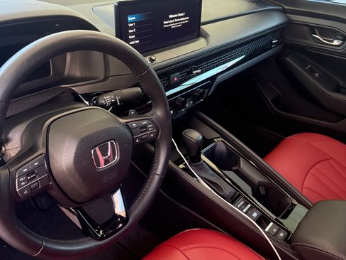 Used 2024 Honda Accord Sport image 6