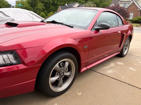 Used 2003 Ford Mustang GT RWD image 4