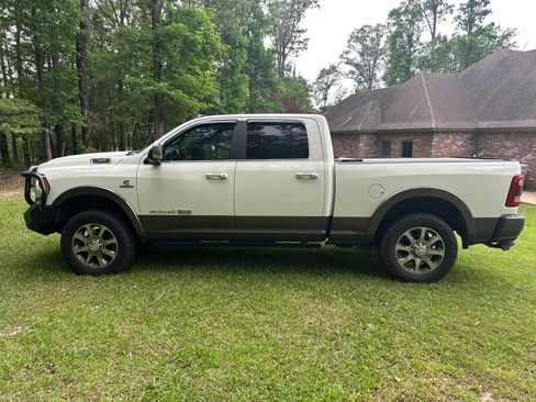 Used 2020 RAM 2500 Limited image 8