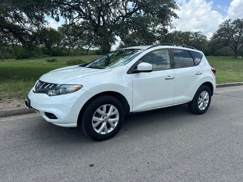 Used 2013 Nissan Murano SV image 2