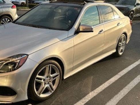 Used 2014 Mercedes-Benz E 350 Sedan image 5