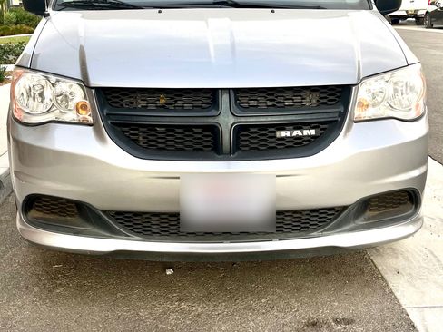 Used 2015 RAM C/V Tradesman w/ UConnect Hands-Free Group image 10