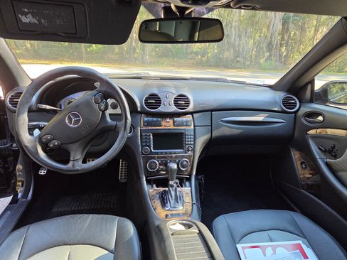 Used 2007 Mercedes-Benz CLK 350 Coupe image 2