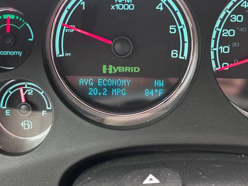 Used 2011 Chevrolet Tahoe 4WD Hybrid image 10