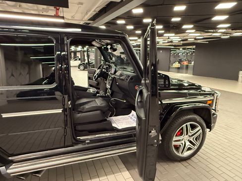 Used 2015 Mercedes-Benz G 63 AMG G 63 AMG Sport Utility 4D w/ PA6 Package image 9