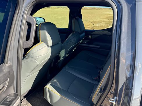 Used 2025 Toyota Tacoma 4x4 Double Cab Hybrid image 13