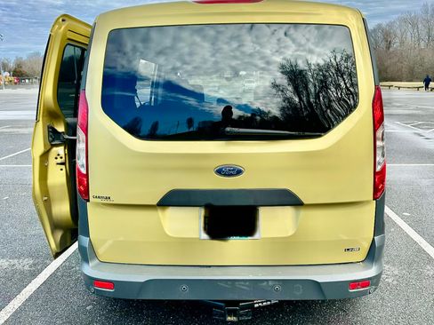 Used 2018 Ford Transit Connect XL image 4