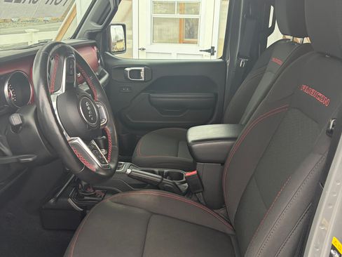 Used 2022 Jeep Wrangler Unlimited Rubicon w/ Steel Bumper Group image 8