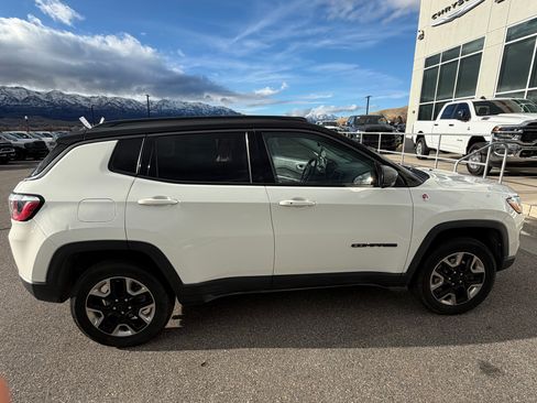 Used 2018 Jeep Compass Trailhawk image 27