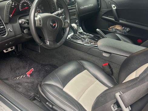 Used 2009 Chevrolet Corvette Coupe w/ Preferred Equipment Group RWD image 6