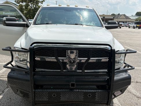 Used 2018 RAM 3500 Tradesman w/ Power & Remote Entry Group AWD/4WD image 5