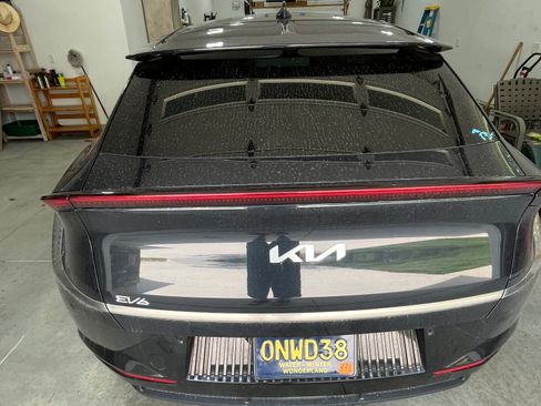 Used 2022 Kia EV6 Wind w/ Wind Technology Package AWD/4WD image 8