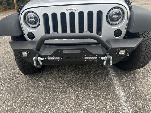 Used 2012 Jeep Wrangler Sport AWD/4WD image 23