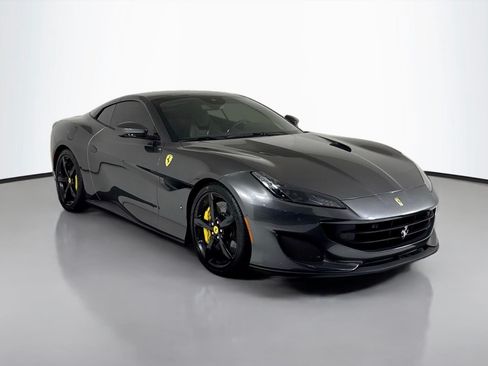 Used 2020 Ferrari Portofino RWD image 5