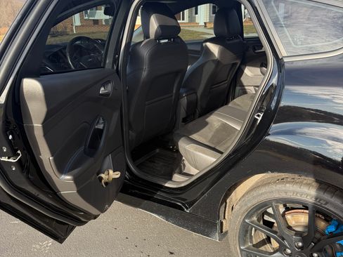 Used 2017 Ford Focus RS image 18