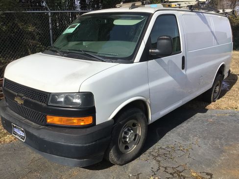 Used 2019 Chevrolet Express 2500 w/ Enhanced Convenience Package image 1
