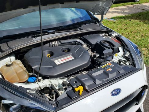 Used 2016 Ford Focus RS image 22