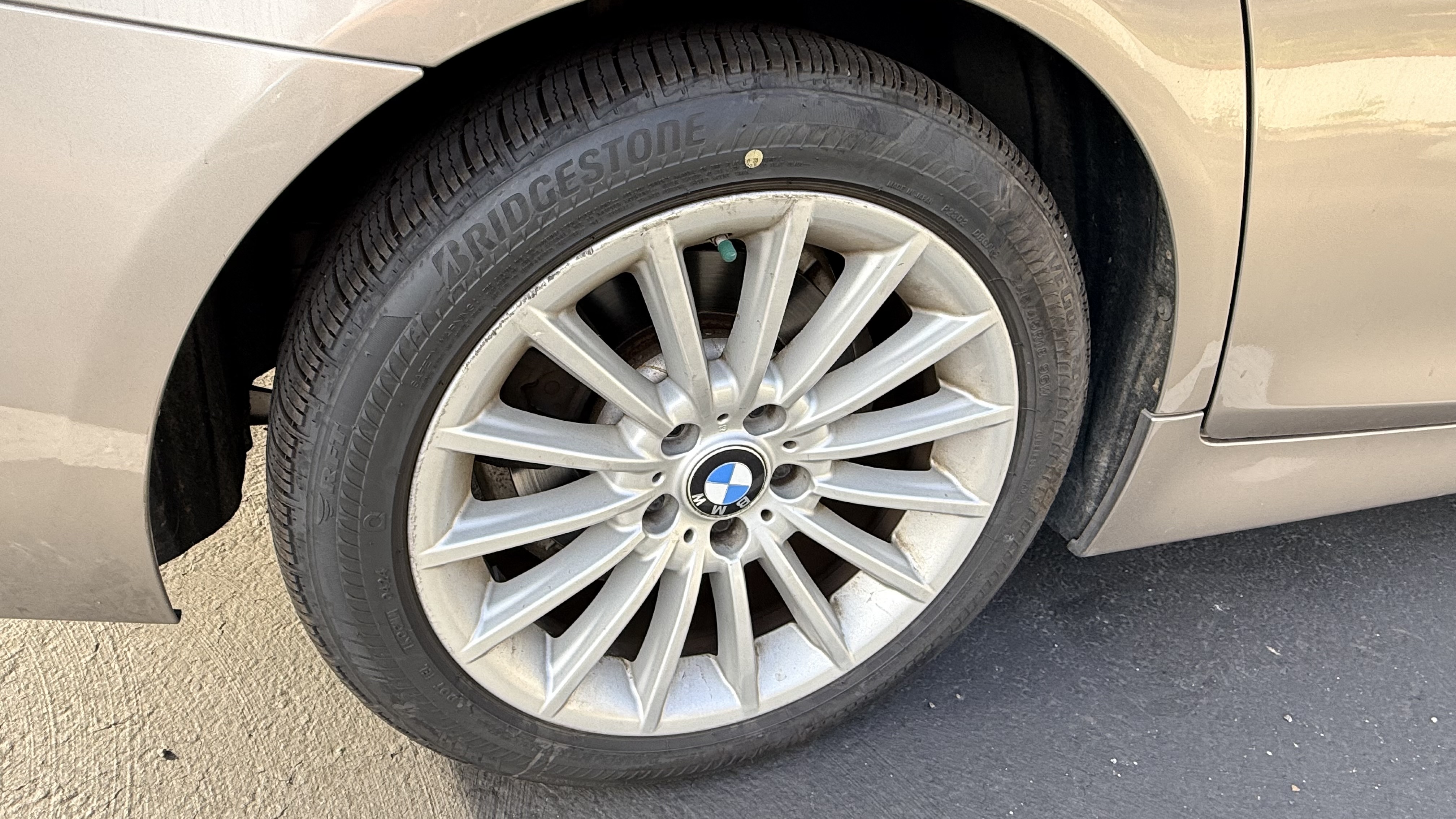 Used 2013 BMW ActiveHybrid 5 RWD image 25