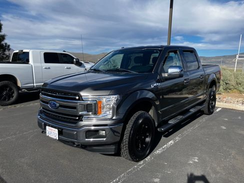 Used 2018 Ford F150 XLT image 11