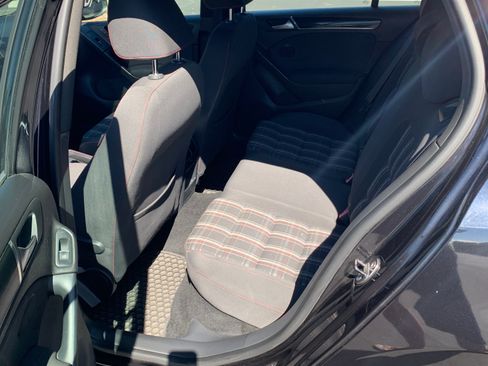 Used 2012 Volkswagen GTI 4-Door image 23