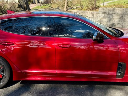 Used 2021 Kia Stinger GT2 image 2