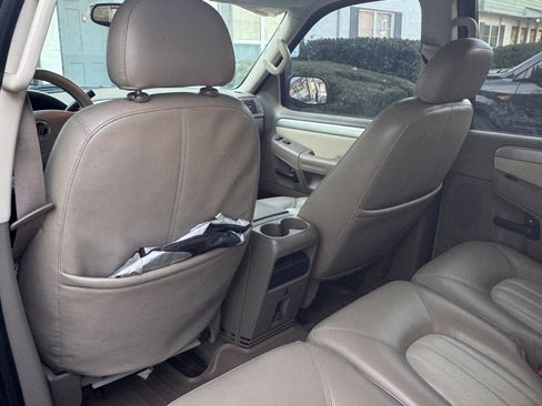 Used 2005 Mercury Mountaineer Premier image 12