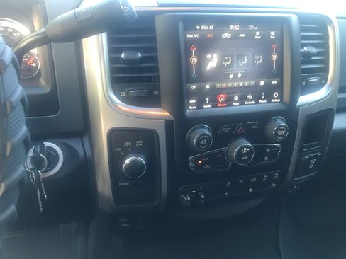 Used 2018 RAM 2500 Big Horn image 23