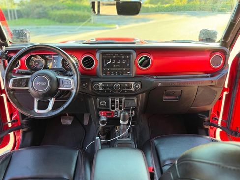 Used 2021 Jeep Wrangler Unlimited Rubicon AWD/4WD image 9