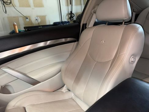 Used 2014 INFINITI Q60 AWD Coupe w/ Premium Package image 15